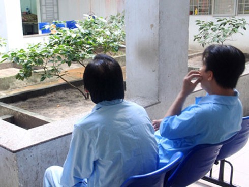 Tin vào giác quan thứ 6, nghĩ mình bị giun lạ tấn công khắp người - ảnh 1