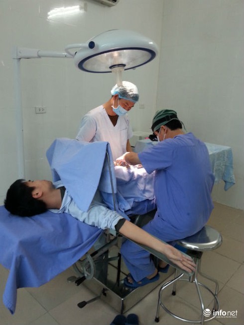 Cao to, khỏe mạnh vẫn không sản xuất được tinh trùng - ảnh 1