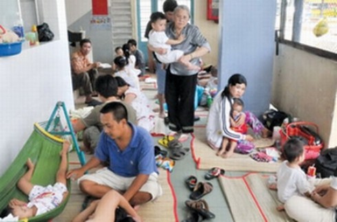 Quyết giảm tải, bệnh viện sẽ đẩy bệnh nhân điều trị ngoại trú sớm? - ảnh 1