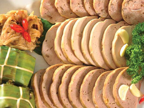 Cách bảo quản giò chả, bánh chưng không bị hỏng - ảnh 1