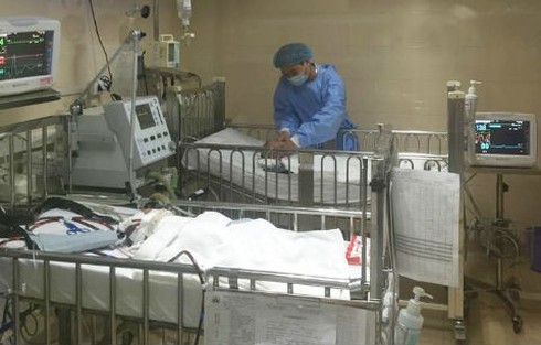 Giành giật sự sống cho 2 trẻ bị biến chứng hiếm gặp của ho gà - ảnh 1