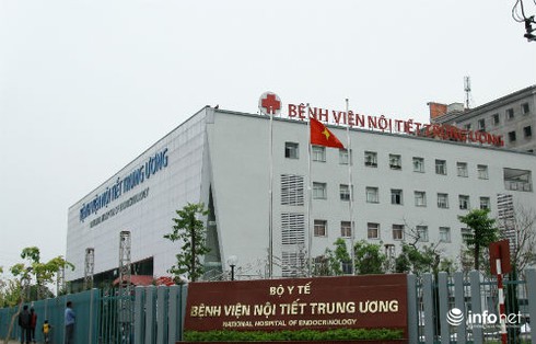 Bệnh viện vay tiền về xây dựng: Khó khăn chồng chất khó khăn - ảnh 1