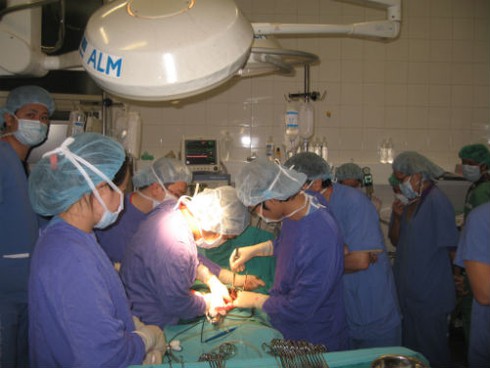 Quyết định ghép tim dù cả nhà không đồng ý - ảnh 1