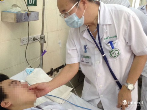 Viêm màng não do biến chứng từ bệnh sốt xuất huyết - ảnh 1