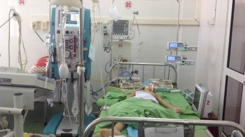 Kỳ tích của đội cấp cứu lưu động: Cứu sống trong gang tấc những ca bệnh nặng - ảnh 1