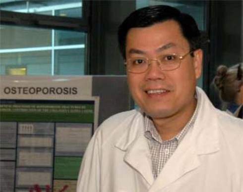 Giáo sư Nguyễn Văn Tuấn: Nên để các trường tự phong giáo sư - ảnh 1