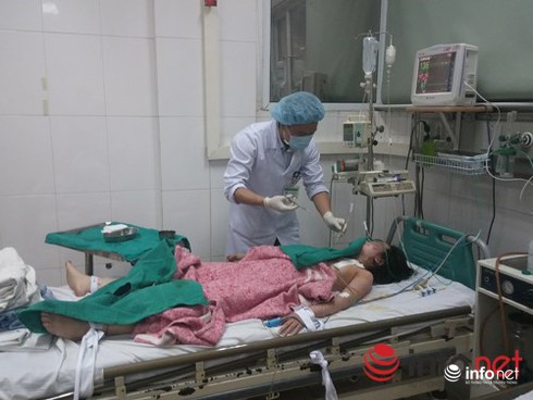 Chuyện của những bác sĩ đón tết trong... tiếng khóc - ảnh 2