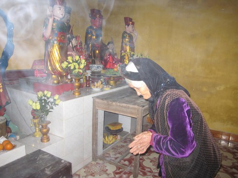 Sáng mùng 1 đi lễ chùa để cầu sức khỏe - ảnh 1