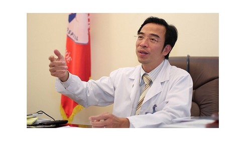 Bác sĩ bệnh viện công xin nghỉ hàng loạt không có gì lạ! - ảnh 1