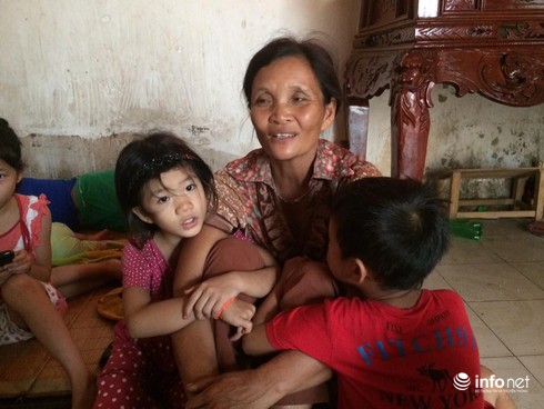 Chuyện chưa kể về bà mẹ 14 lần tự vượt cạn giữa thủ đô Hà Nội - ảnh 1