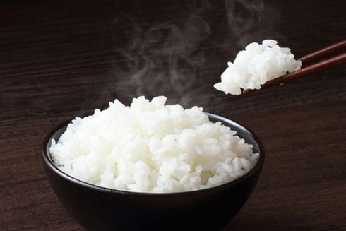 3,2 triệu người chết mỗi năm liên quan gì đến thói quen ăn cơm quá nhiều? - ảnh 1