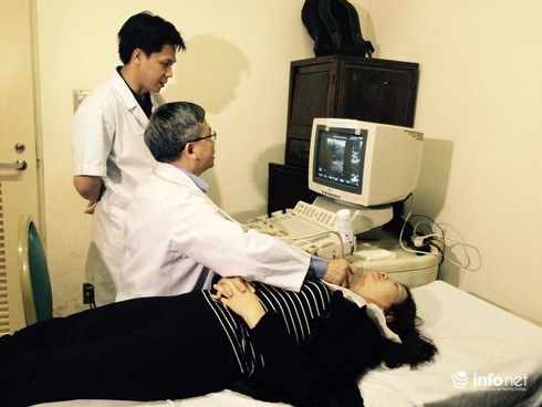 Bệnh nhân bướu cổ được điều trị bằng phương pháp mới - ảnh 2