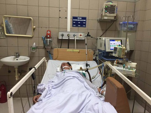 Lại có 2 người chết do ngộ độc rượu ở Hà Nội - ảnh 1