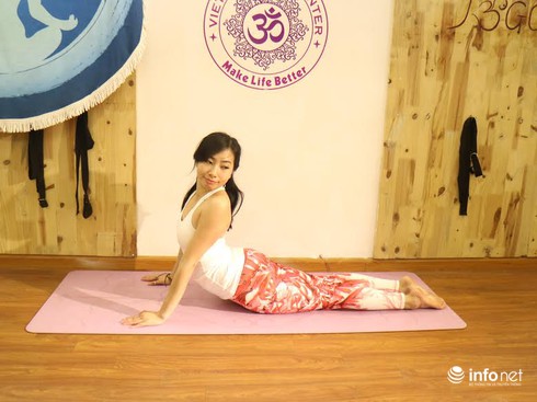 9 bài tập Yoga giúp giảm đau vai gáy cho dân văn phòng - ảnh 8