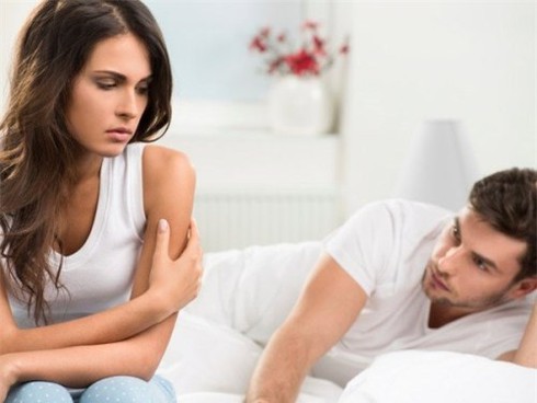 Quý ông ngồi văn phòng nhiều coi chừng vô sinh - ảnh 1