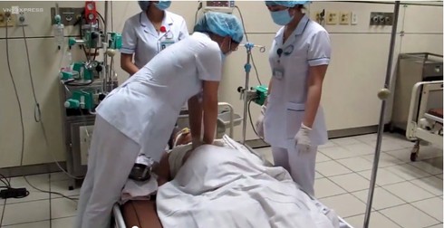 Tai biến y khoa ở Hòa Bình: Mới chỉ xem lại quy trình chuyên môn - ảnh 1