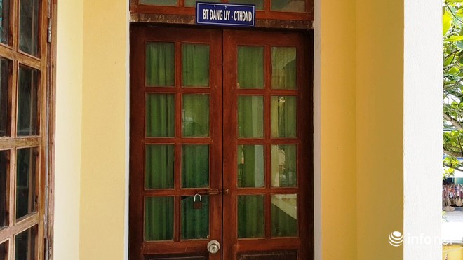 Nghe VietNamNet: Quảng Bình: Trụ sở UBND xã đóng cửa trong giờ hành chính, cán bộ bận đi... đám ma