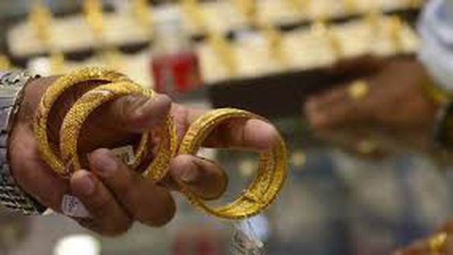 Đóng cửa chỉ giao dịch online, vàng trong nước vẫn chênh thế giới 3 triệu đồng/lượng