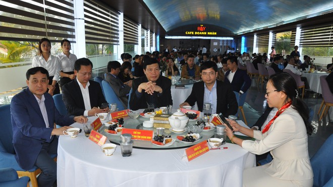 Quảng Ninh tổ chức “Cà phê doanh nhân với cuộc cách mạng công nghiệp  4.0”