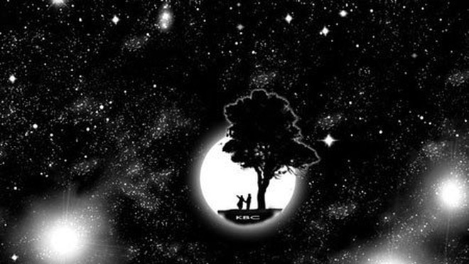 Chiêm ngưỡng bức tranh về cây đa và chú Cuội trên Mặt trăng, một hình ảnh mang đầy sức mạnh và ý nghĩa về lòng kiên trì và khát khao hướng về tình yêu đích thực.