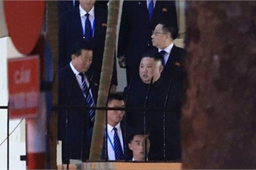 Chủ tịch Kim Jong-un thăm Đại sứ quán Triều Tiên tại Hà Nội