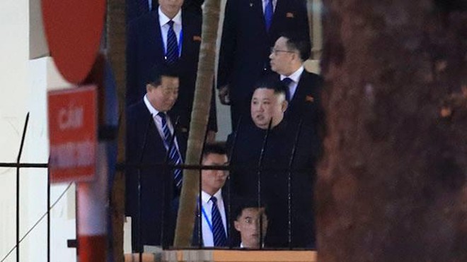 Chủ tịch Kim Jong-un thăm Đại sứ quán Triều Tiên tại Hà Nội