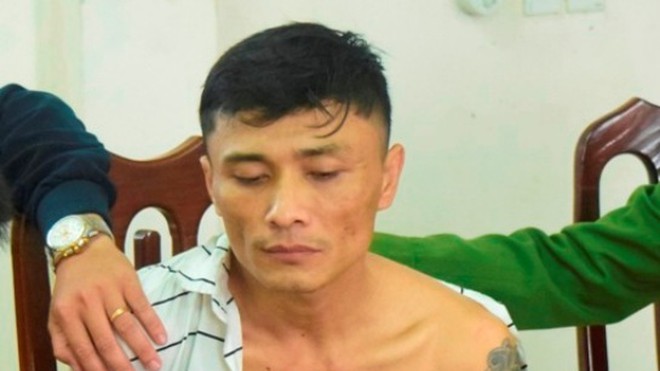 Bắt quả tang đối tượng ‘xăm trổ’ tàng trữ 302 viên ma túy ở trạm thu phí Phú Bài