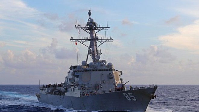 Chiến hạm nào của Mỹ mang theo tên lửa vừa đi qua eo biển Đài Loan?