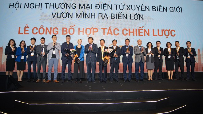 Gần 2.000 người bán hàng dự hội nghị Thương mại điện tử xuyên biên giới tại Việt Nam