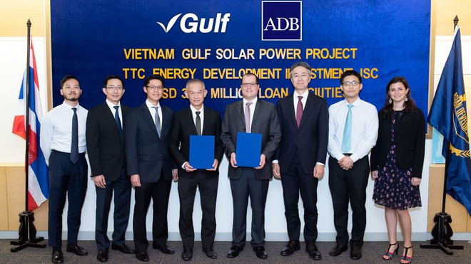 ADB tài trợ xây dựng và vận hành nhà máy điện mặt trời tại Việt Nam