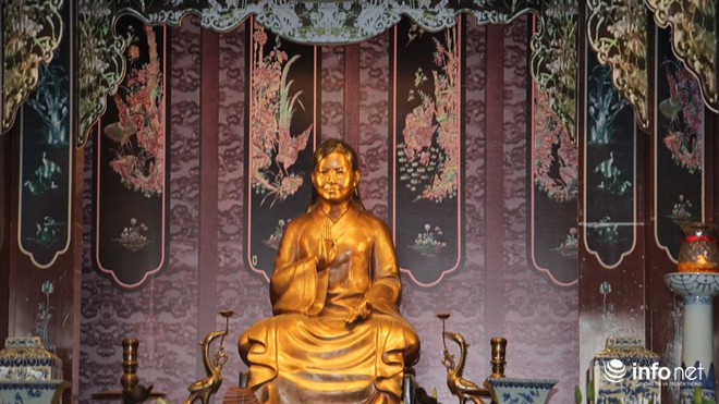 Cư Sĩ Diệu Liên Chùa Bái Đính: Mẫu Văn Khấn, Lễ Tưởng Niệm và Công Đức