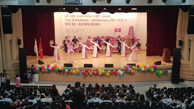 Tưng bừng Lễ hội Văn hóa Việt Nam tại Hàn Quốc