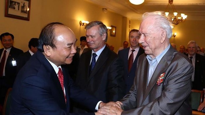 Thủ tướng Nguyễn Xuân Phúc gặp gỡ Hội hữu nghị Nga - Việt và các chuyên gia quân sự