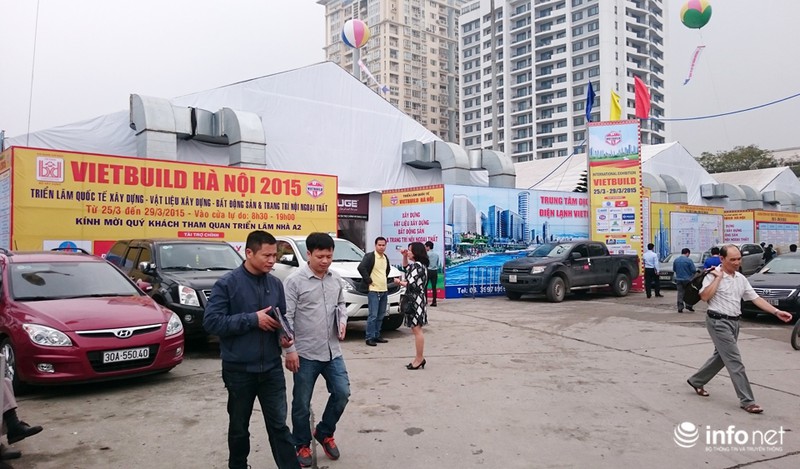 Ngỡ ngàng đi triển lãm