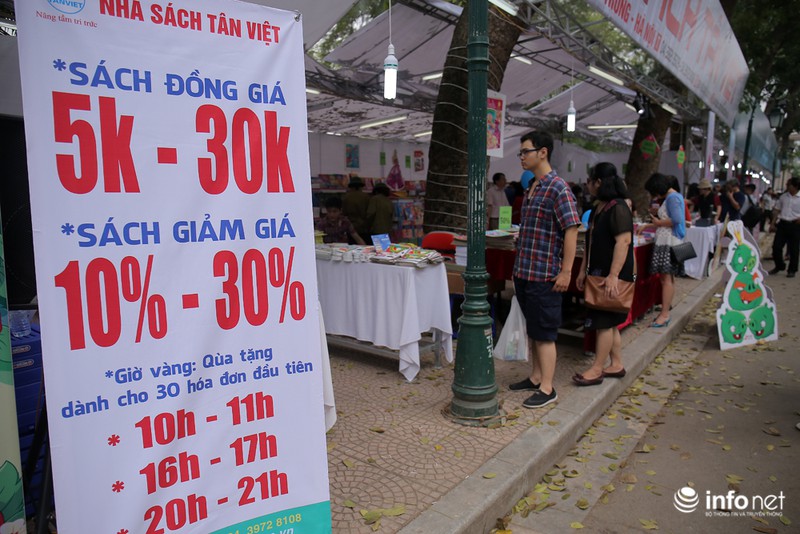 Sức hút đặc biệt của Ngày sách Việt Nam 2015 - ảnh 6