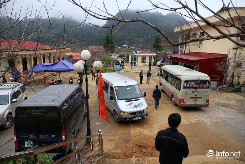 Tự hào đứng dưới Cột cờ Lũng Cú - ảnh 2