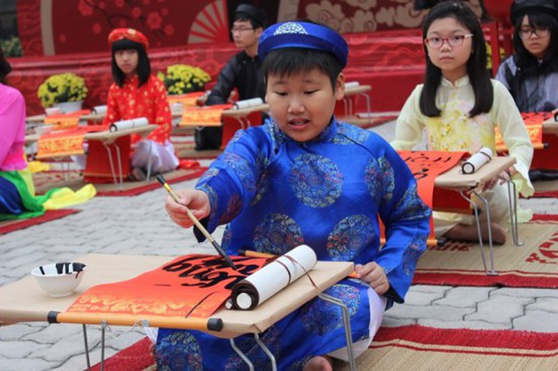 Cùng Á hậu Huyền My “đổi rác lấy cây” - ảnh 4