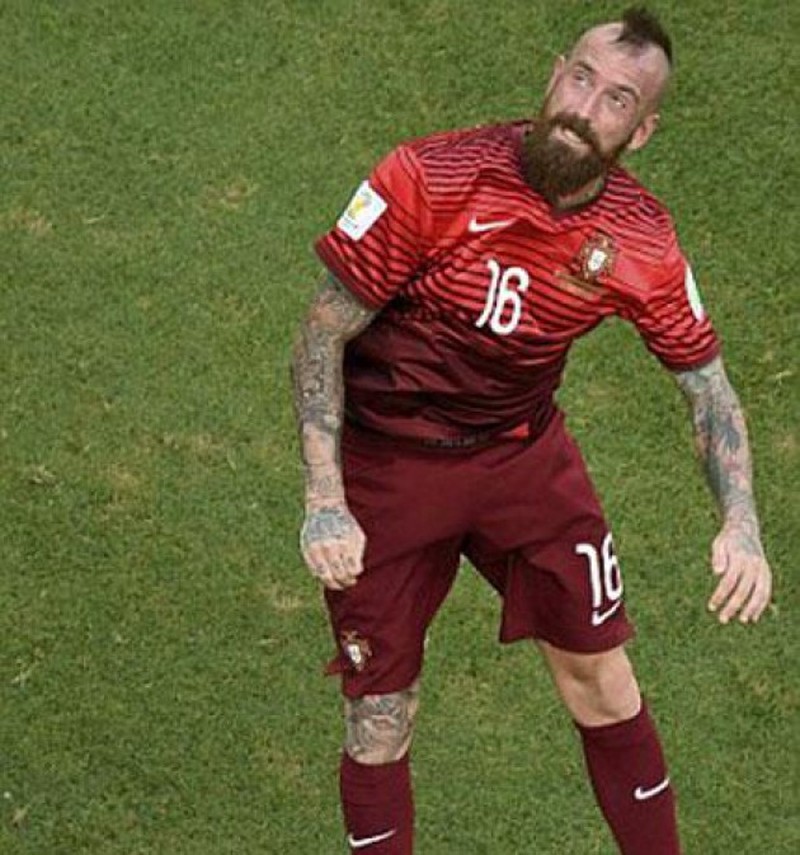 World Cup 2014: Cuộc chiến của… những kiểu tóc siêu quái - ảnh 5