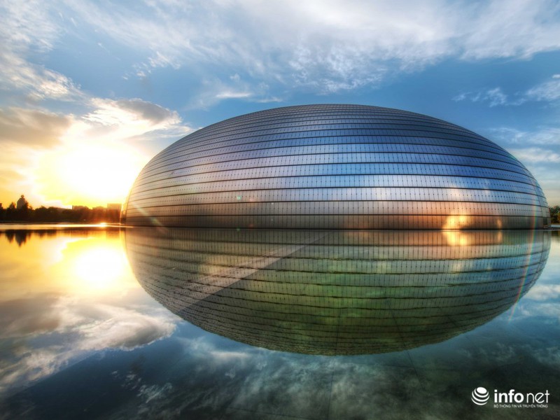 Những công trình kiến trúc bạn nên ngắm tận mắt một lần trong đời - ảnh 2