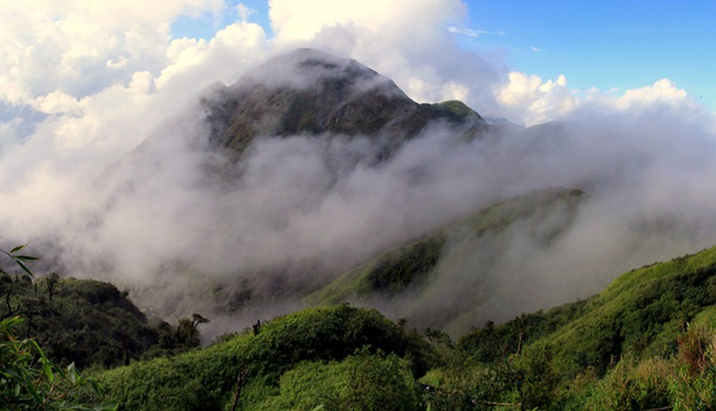 Hùng vĩ mây núi Phan Xi Păng - ảnh 6