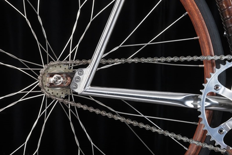 Xe đạp bọc da cá sấu giá 22.000 Euro - ảnh 7