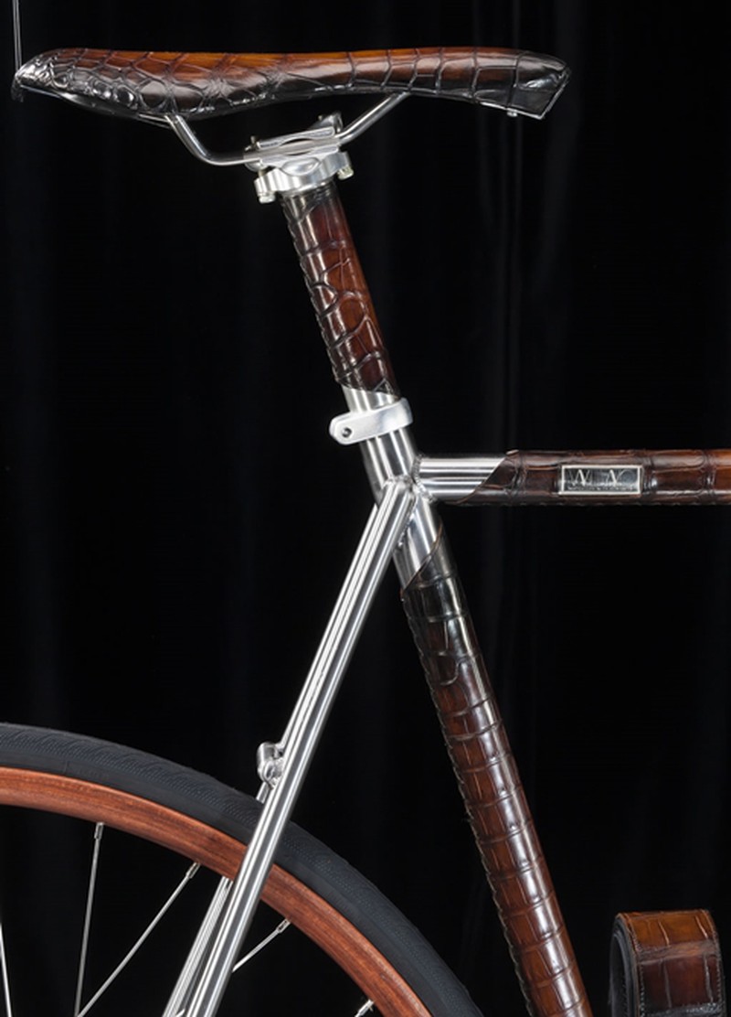 Xe đạp bọc da cá sấu giá 22.000 Euro - ảnh 6