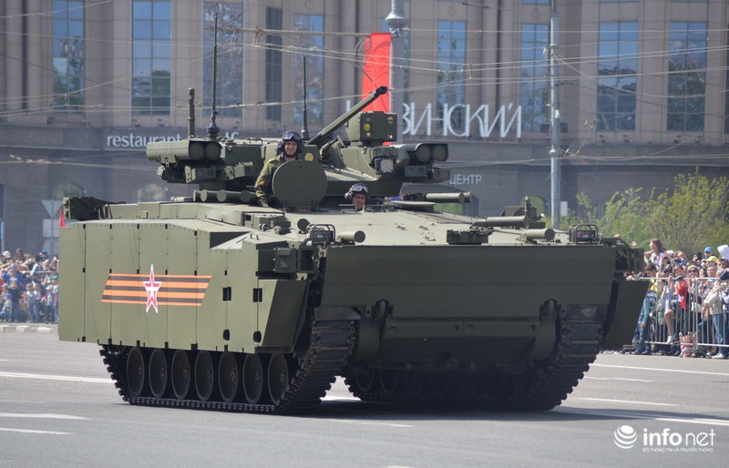 Dàn xe quân sự khủng Nga trong duyệt binh 9/5 lăn bánh trên phố (1) - ảnh 11