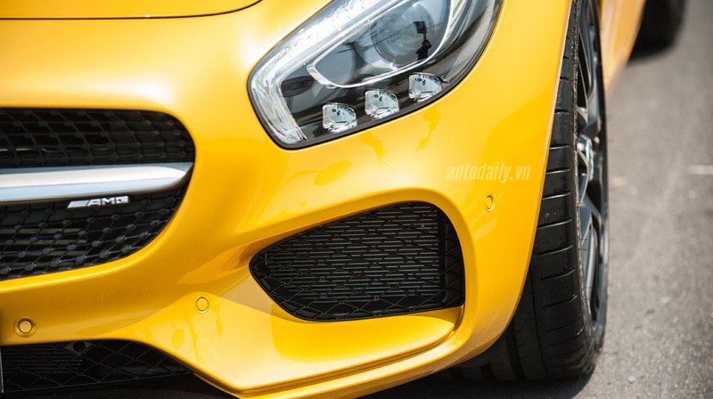 Mãn nhãn với vẻ đẹp của Mercedes AMG GT S tại Hà Nội - ảnh 6