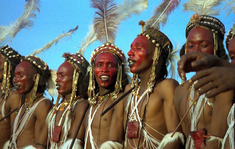 Bộ tộc kỳ lạ và cuộc thi trợn mắt để thành người đẹp trai nhất - ảnh 12