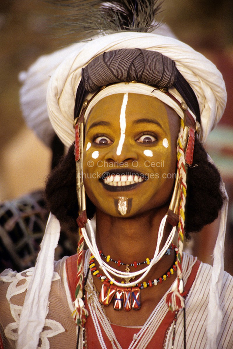 Bộ tộc kỳ lạ và cuộc thi trợn mắt để thành người đẹp trai nhất - ảnh 18