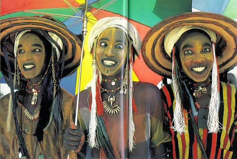 Bộ tộc kỳ lạ và cuộc thi trợn mắt để thành người đẹp trai nhất - ảnh 5