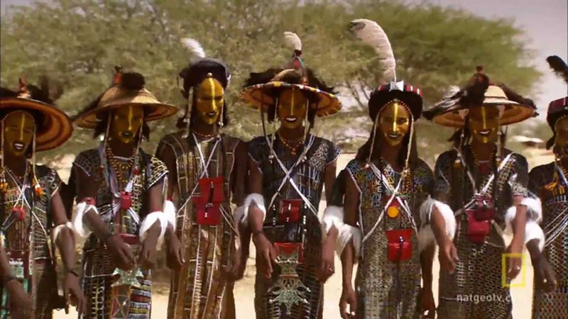 Bộ tộc kỳ lạ và cuộc thi trợn mắt để thành người đẹp trai nhất - ảnh 6