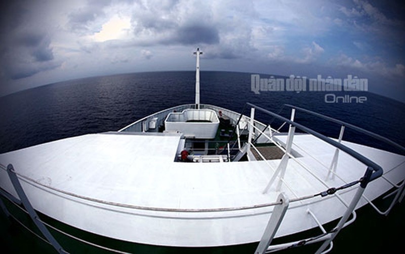 Cận cảnh tàu 8002 của Cảnh sát biển Việt Nam - ảnh 2
