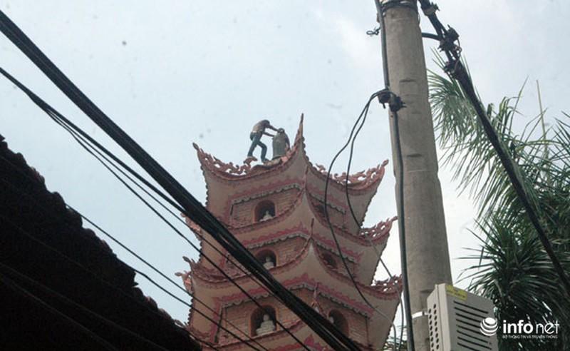 Nam thanh niên nghi